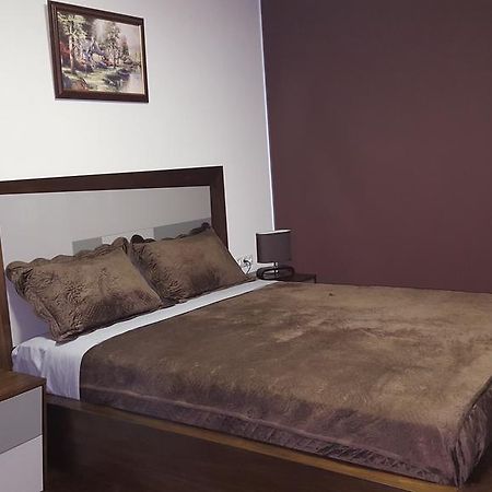 Mimino Apartment Deluxe First Line Μπατούμι Δωμάτιο φωτογραφία