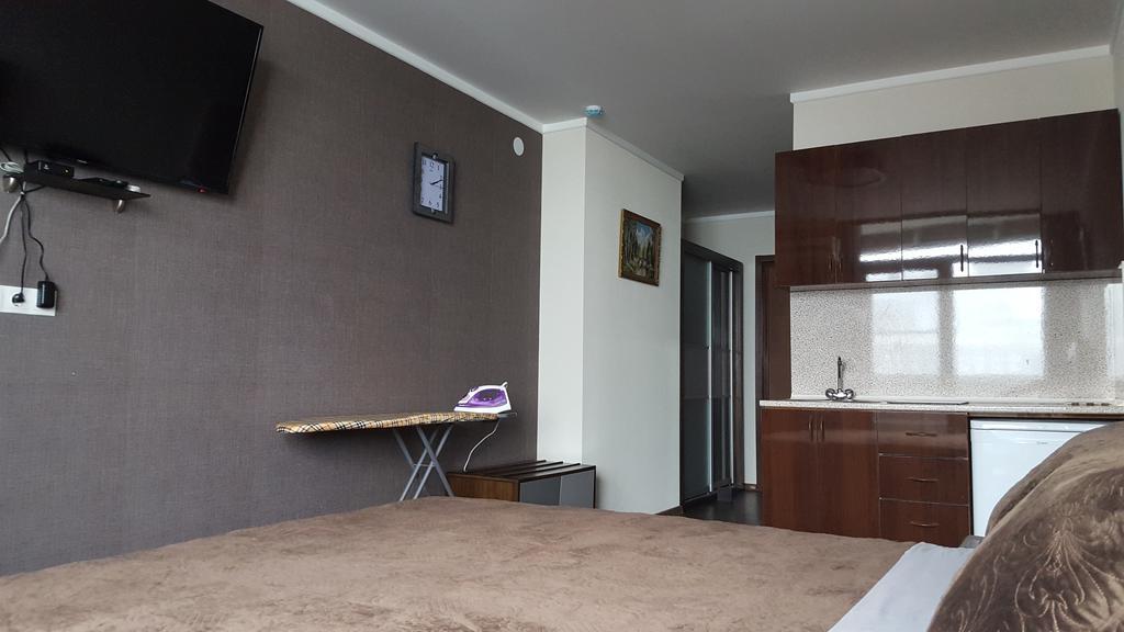Mimino Apartment Deluxe First Line Μπατούμι Δωμάτιο φωτογραφία