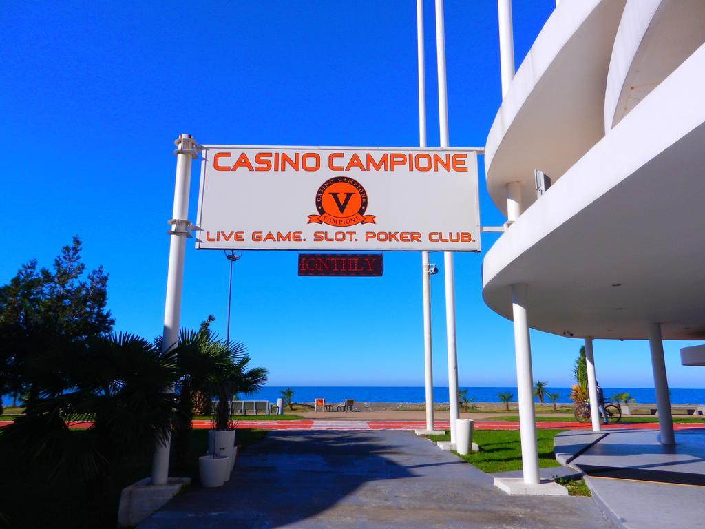 Mimino Apartment Deluxe First Line Μπατούμι Εξωτερικό φωτογραφία